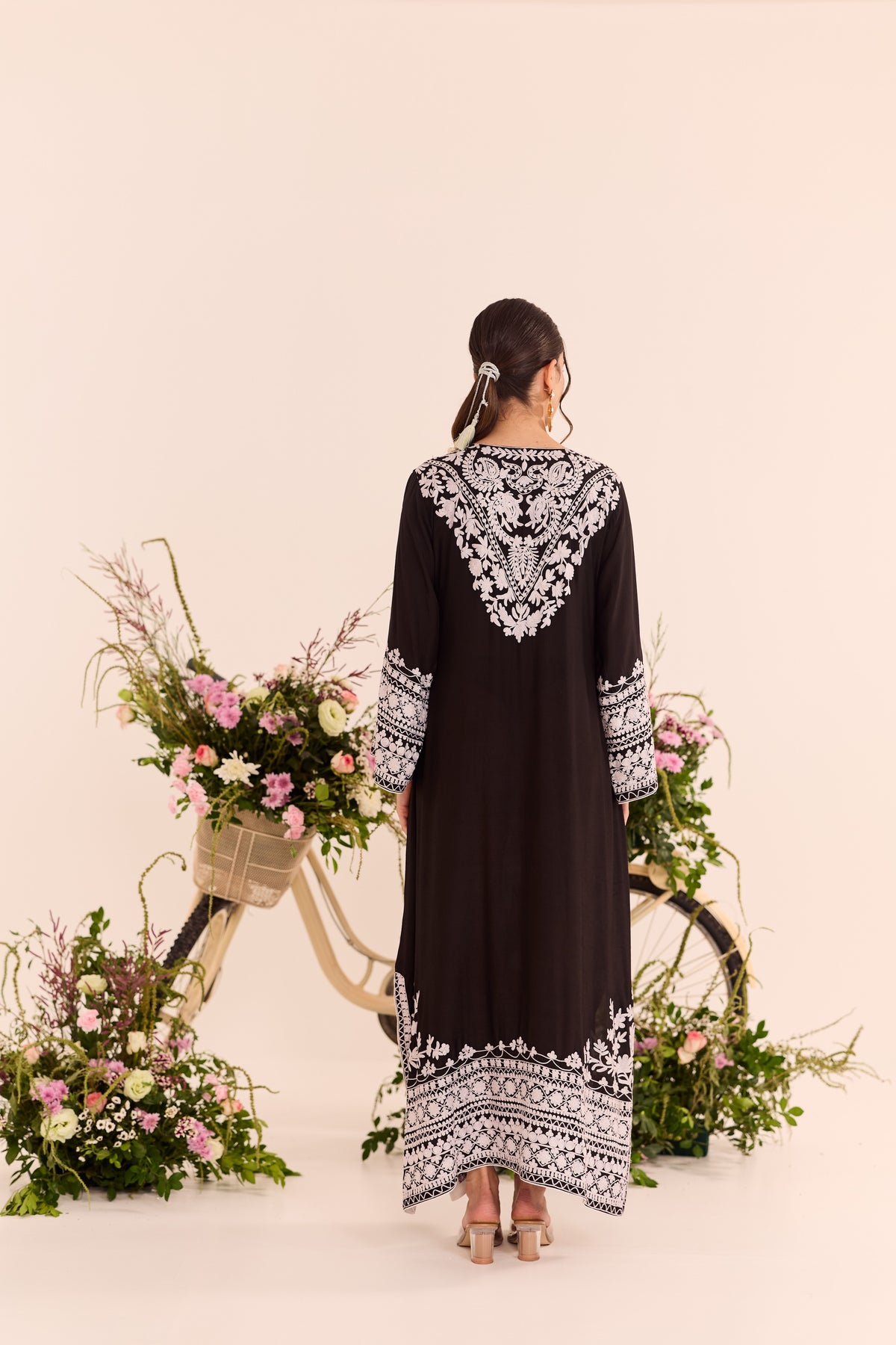 Mehr Black Aari Kaftaan