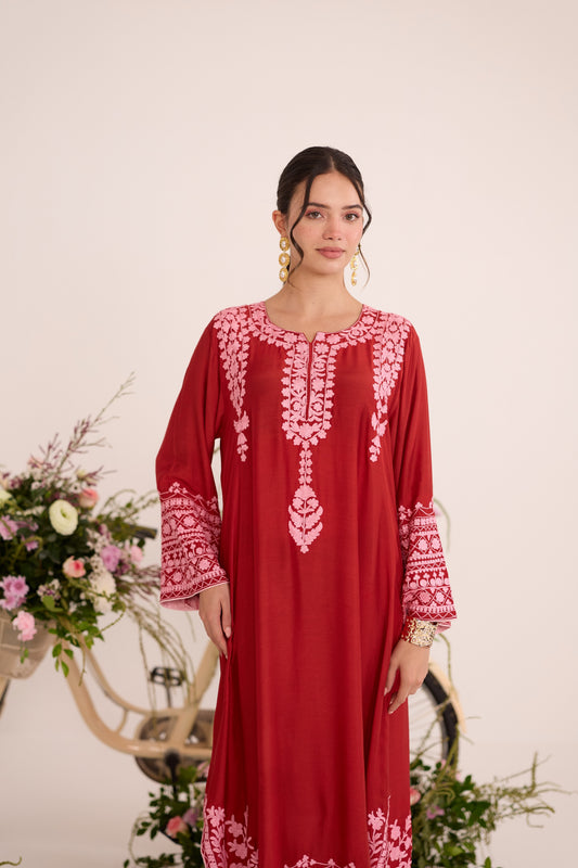 Mehr Red Aari Kaftaan