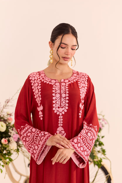 Mehr Red Aari Kaftaan