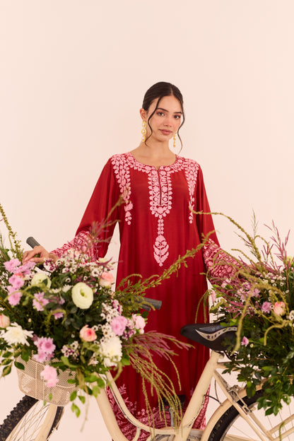 Mehr Red Aari Kaftaan