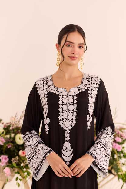 Mehr Black Aari Kaftaan