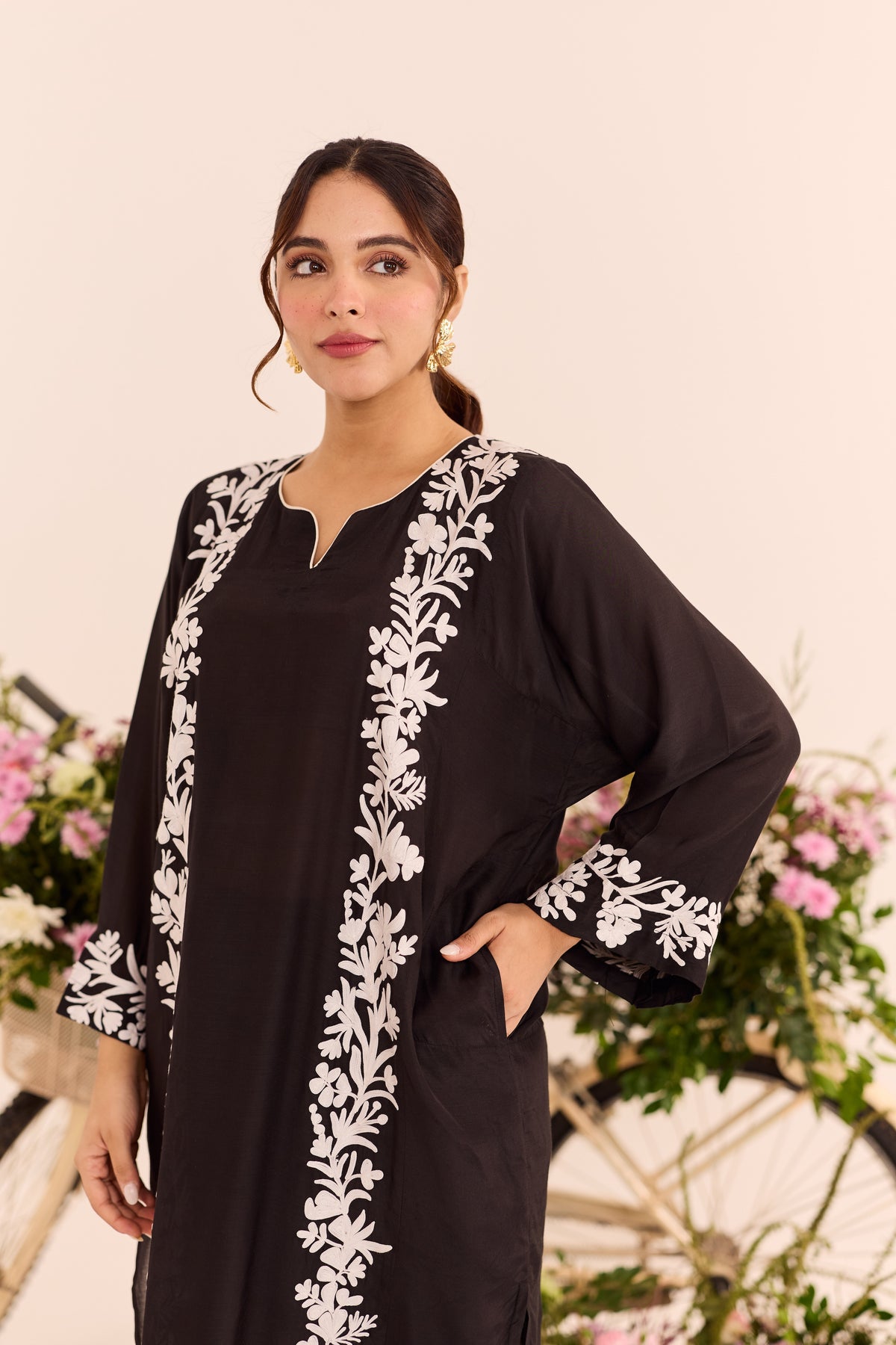 Koshur Black Pheran Set