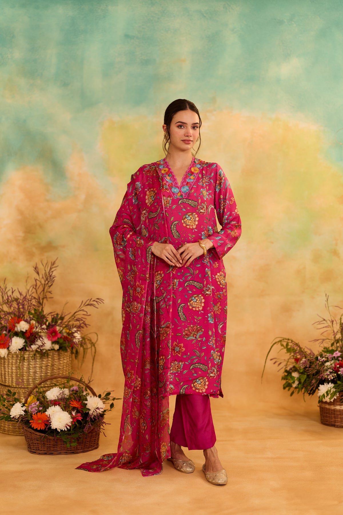 Mehr Pink Printed Floral Kurta With Dupatta