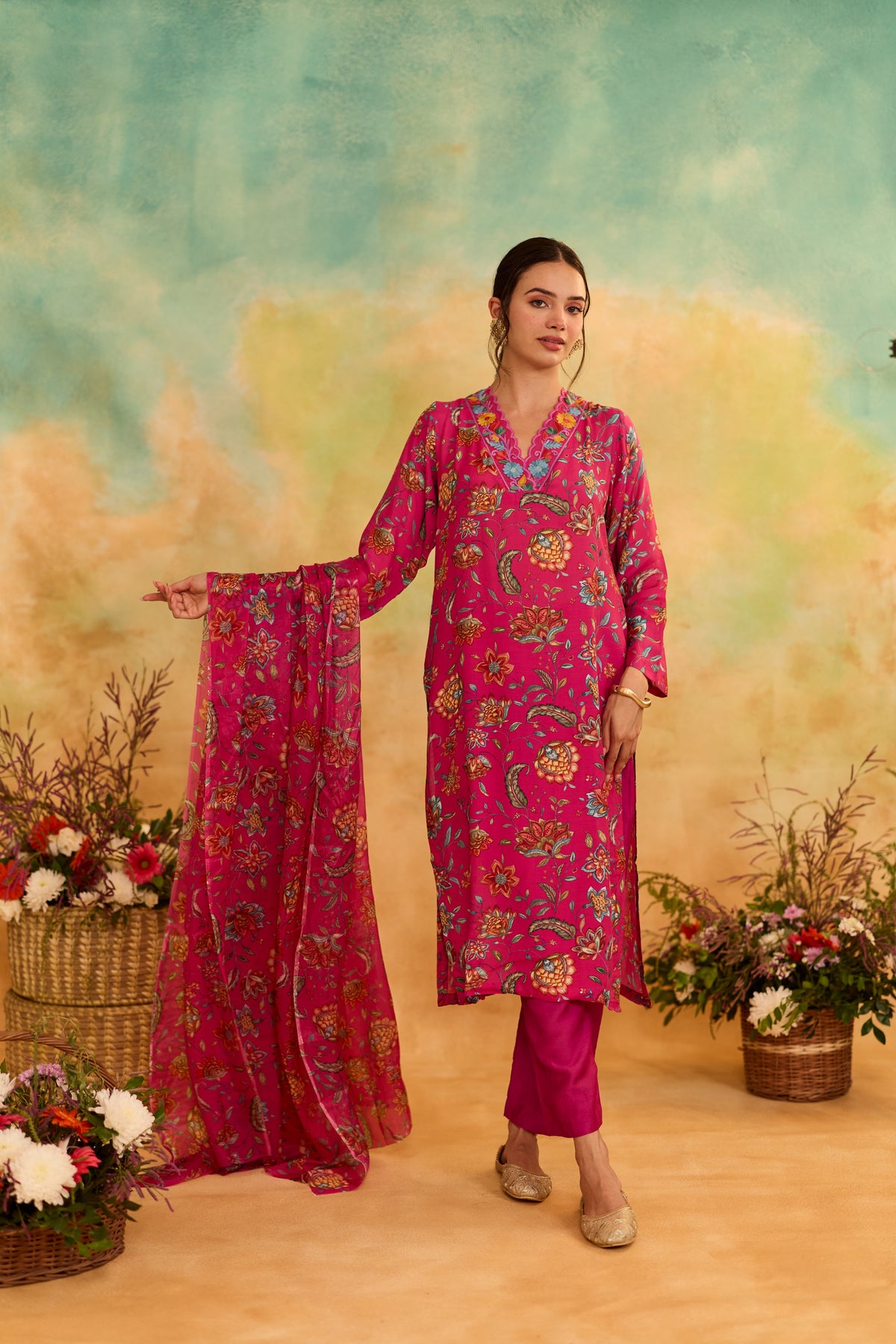 Mehr Pink Printed Floral Kurta With Dupatta