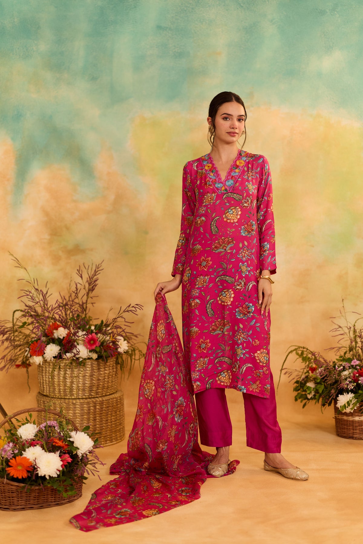 Mehr Pink Printed Floral Kurta With Dupatta