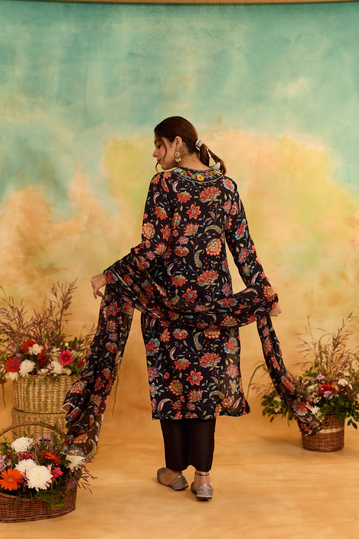 Mehr Black Printed Floral Kurta With Dupatta