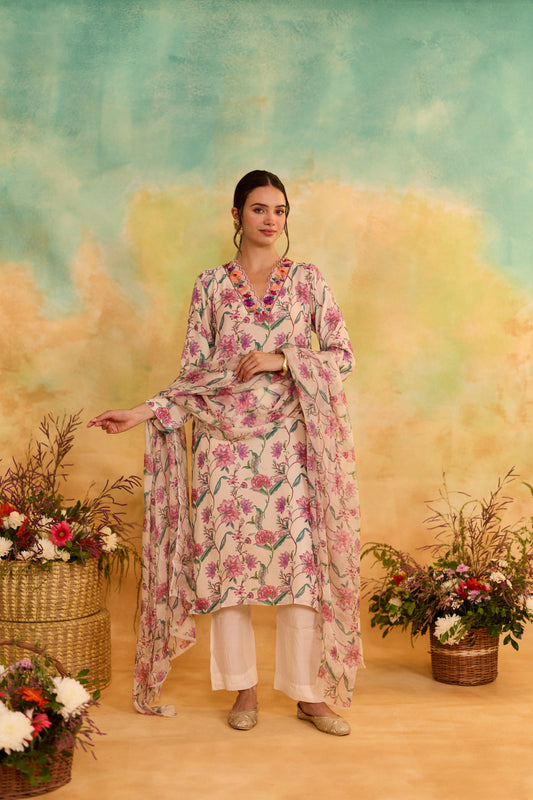 Mehr Ivory Printed Floral Kurta With Dupatta