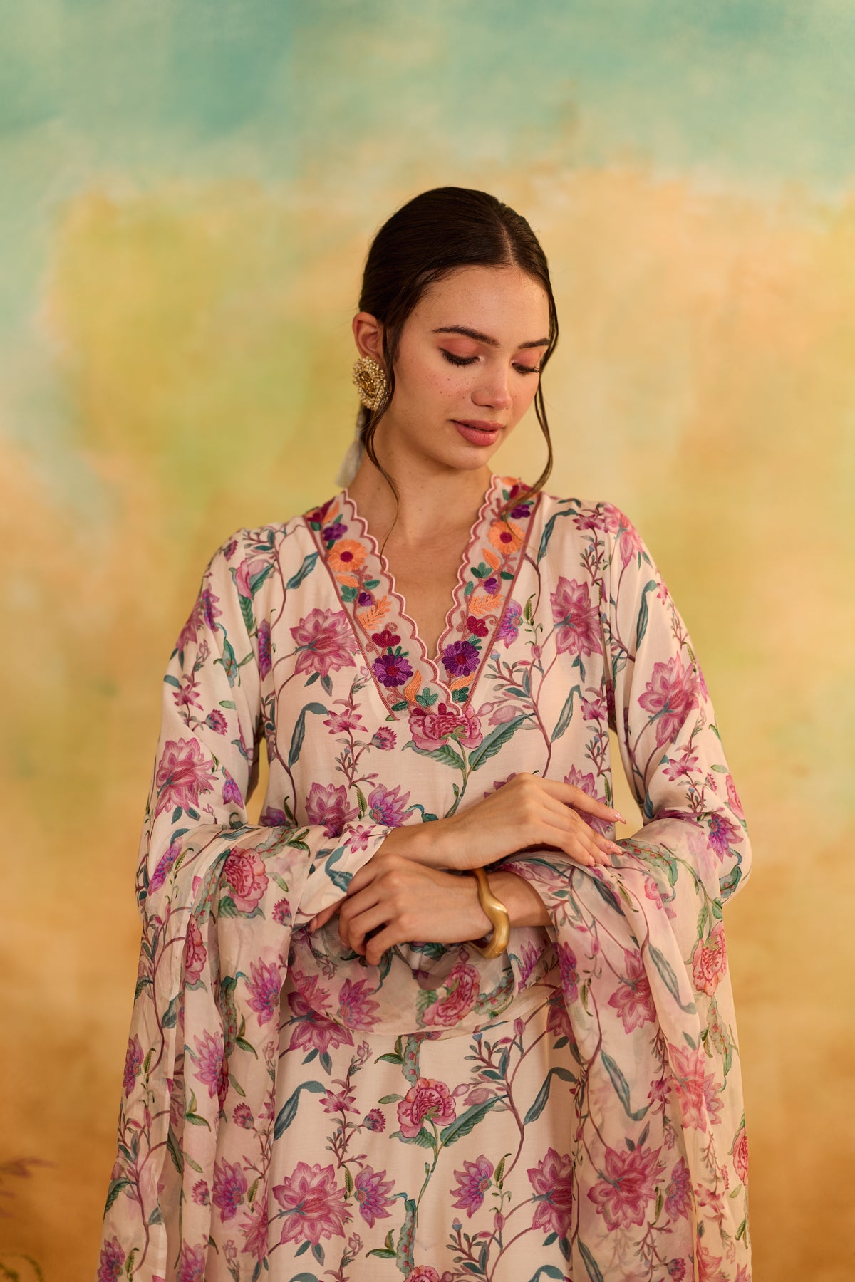Mehr Ivory Printed Floral Kurta With Dupatta