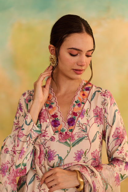 Mehr Ivory Printed Floral Kurta With Dupatta