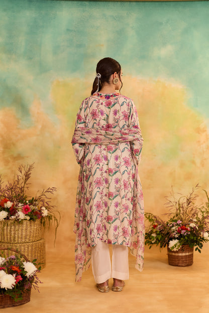 Mehr Ivory Printed Floral Kurta With Dupatta